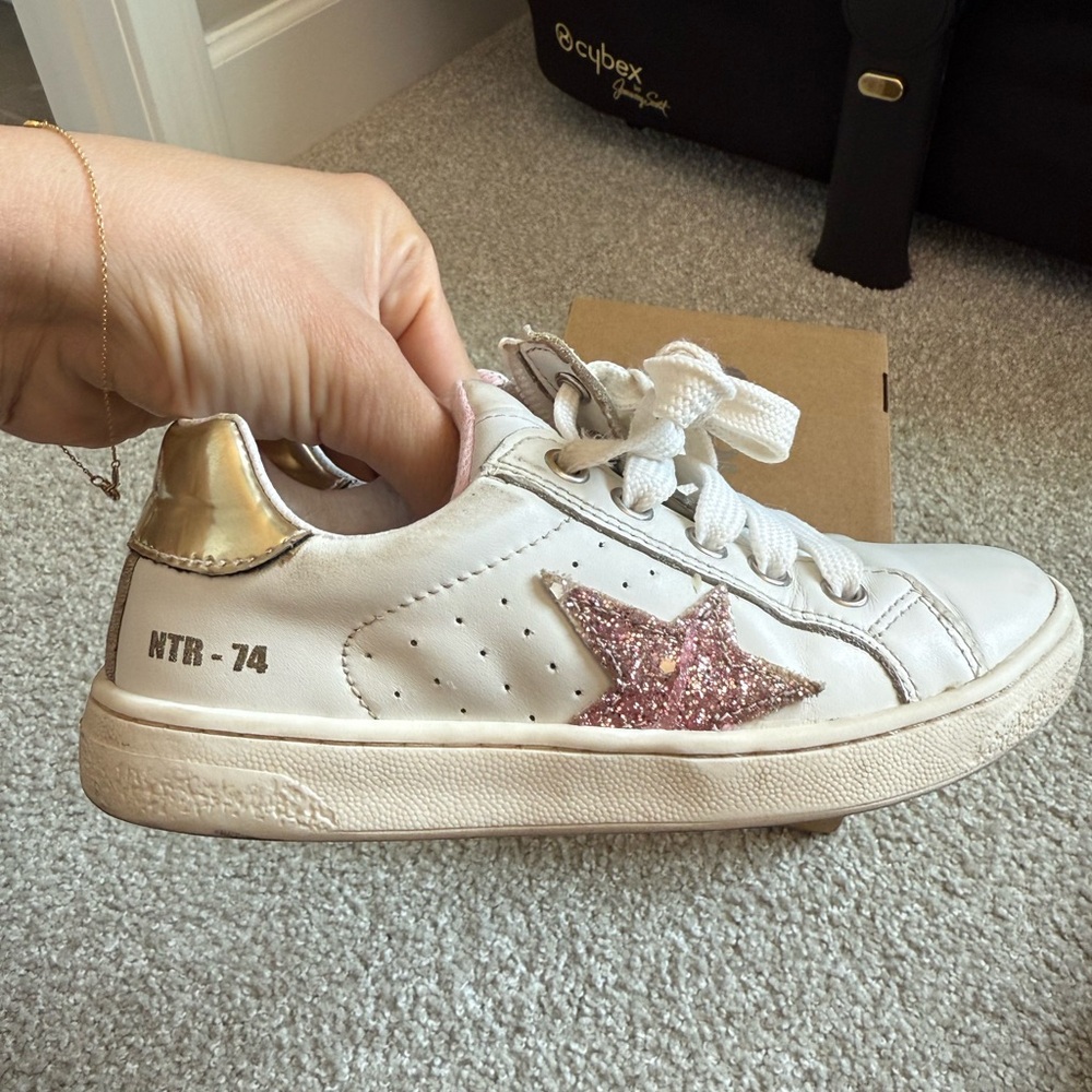 Naturino leather sneaker